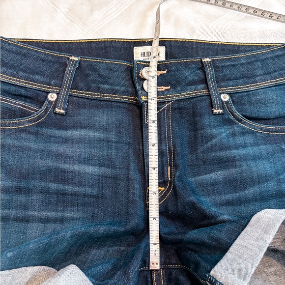 Hudson Crowley Mid Thigh Cuffed Shorts Flap Pockets Dark Wash Size 29 - Picture 9 of 10